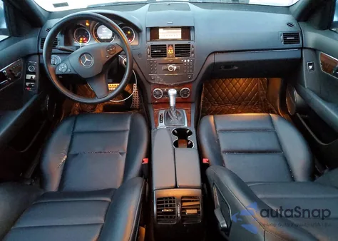 2009 Mercedes-Benz C 300 4Matic из США, поврежденный, VIN WDDGF81X79R075512